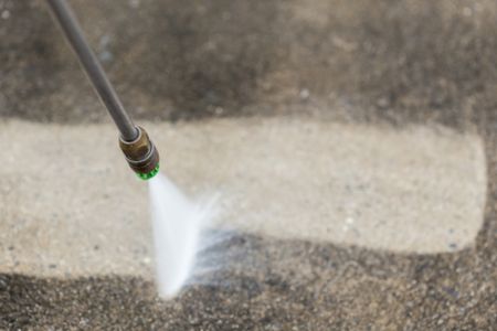 Pressure washing home selling advantage